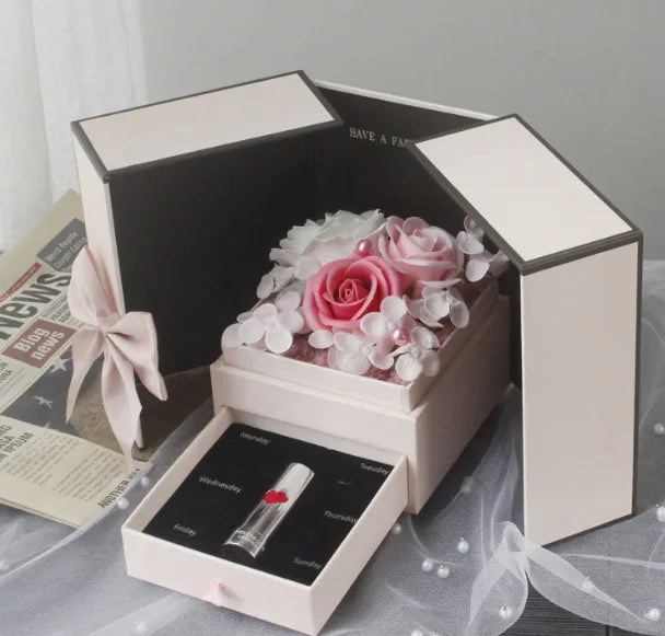 Elegant Jewelry Box with Preserved Rose: A Gift of Timeless Beauty
