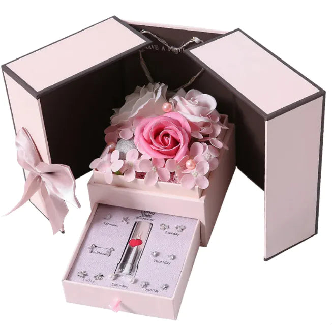 Elegant Jewelry Box with Preserved Rose: A Gift of Timeless Beauty