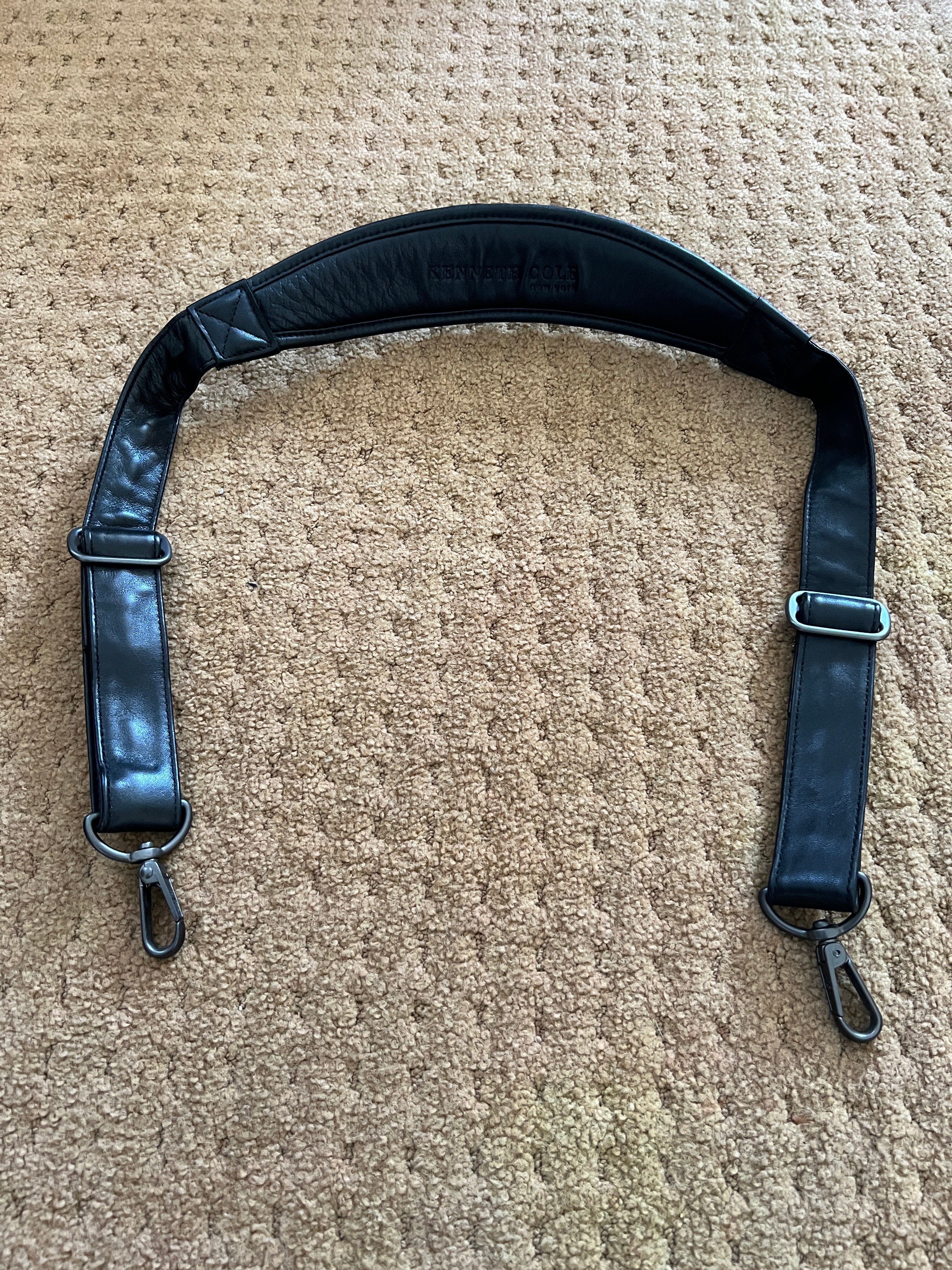 Kenneth Cole New York Large Black Leather Briefcase (Vintage Early 2000s)