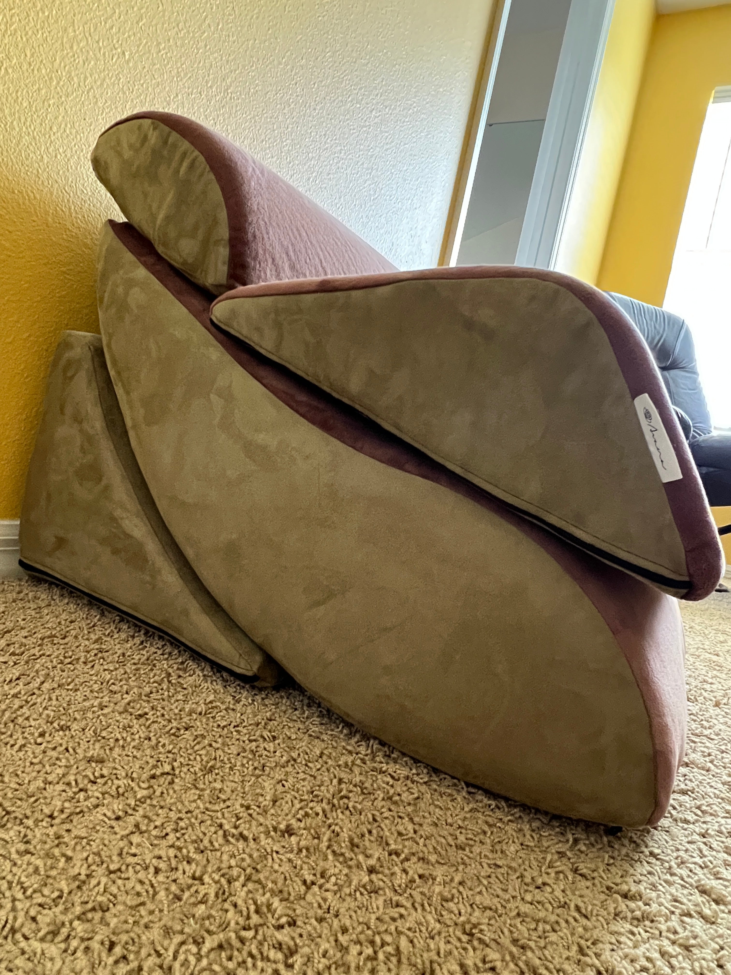 Ultimate Comfort & Relief: Avana 4-Piece Zero Gravity Bed Wedge Pillow System in Mocha-Sage