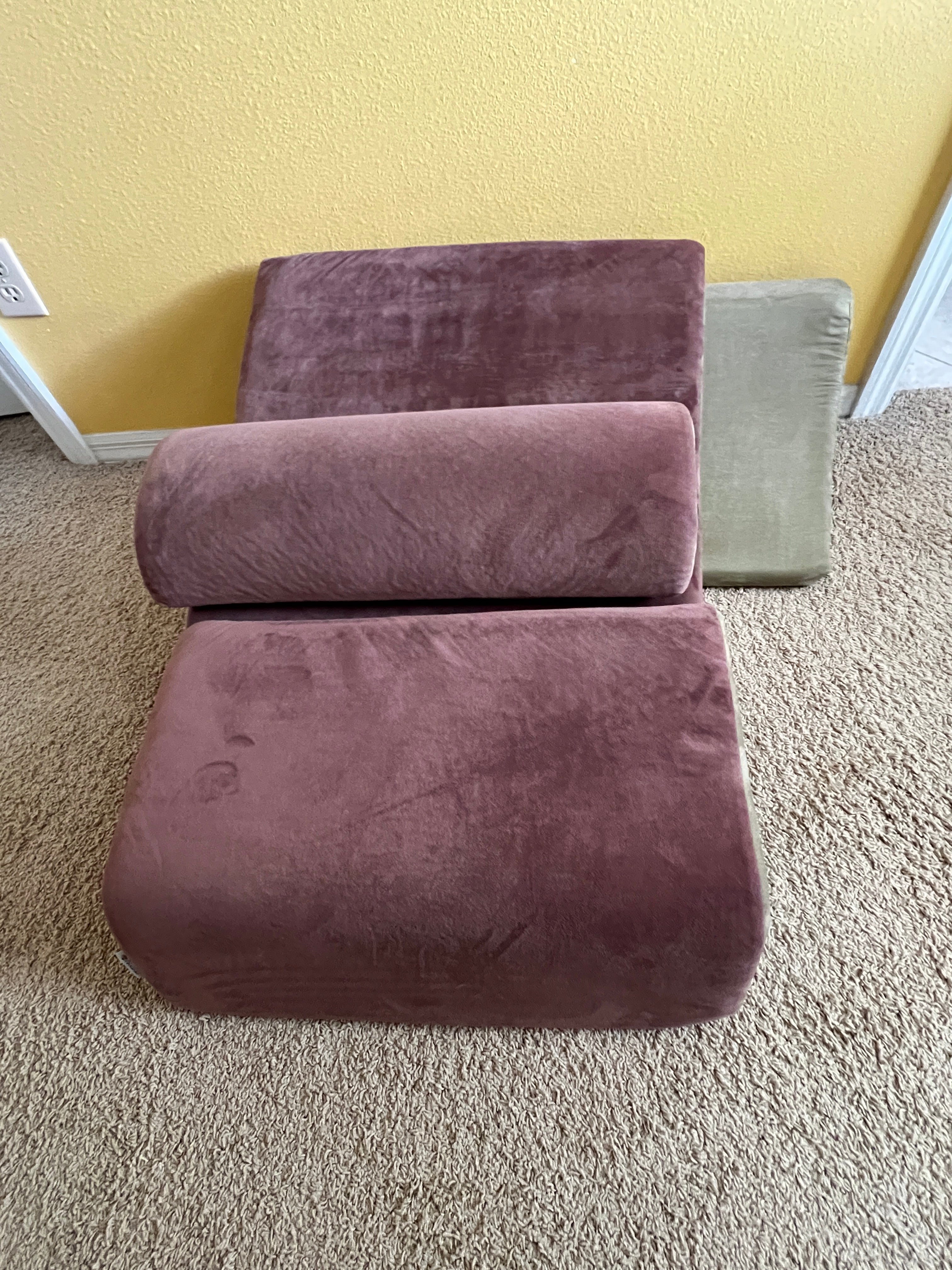 Ultimate Comfort & Relief: Avana 4-Piece Zero Gravity Bed Wedge Pillow System in Mocha-Sage