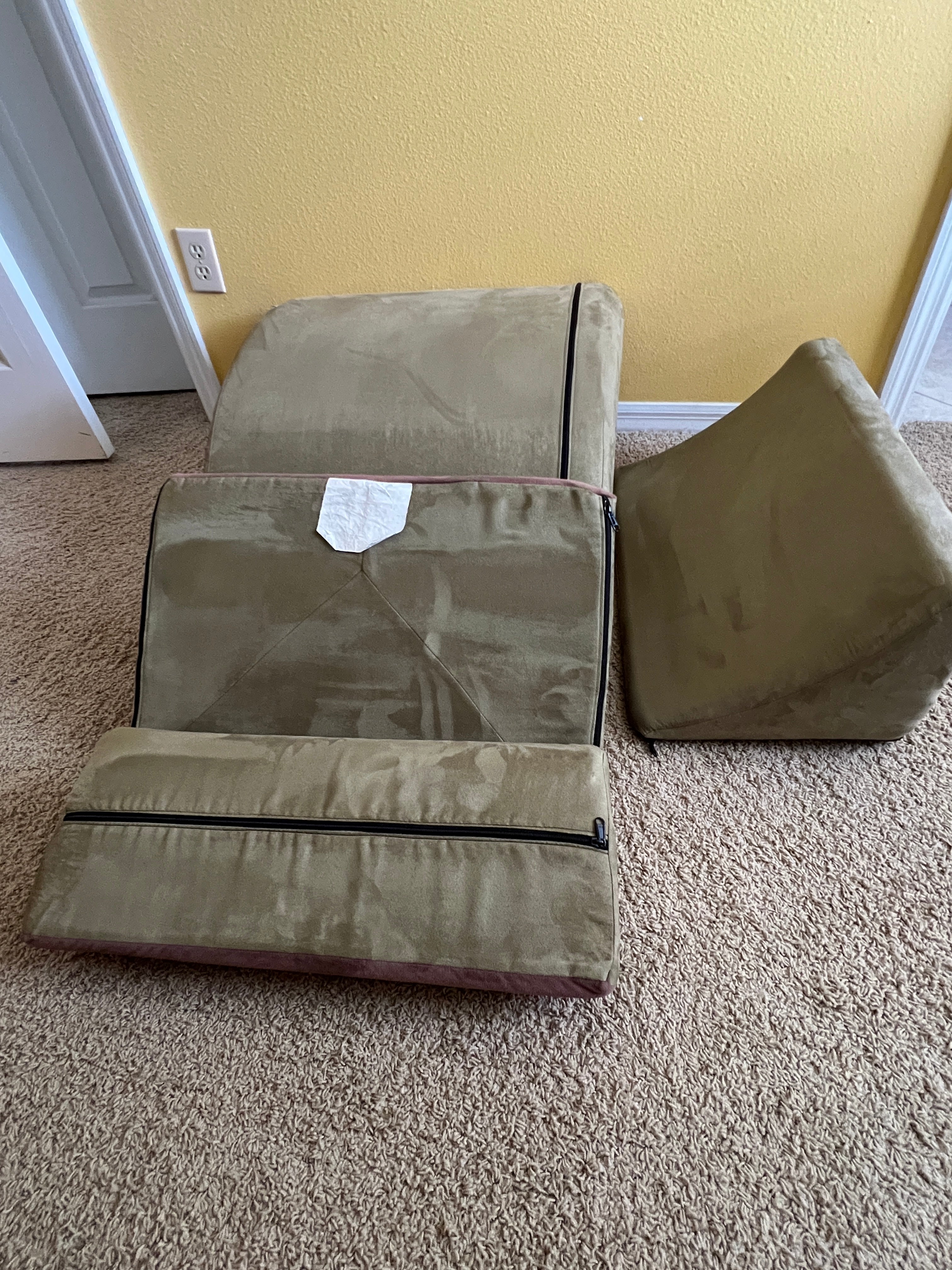 Ultimate Comfort & Relief: Avana 4-Piece Zero Gravity Bed Wedge Pillow System in Mocha-Sage
