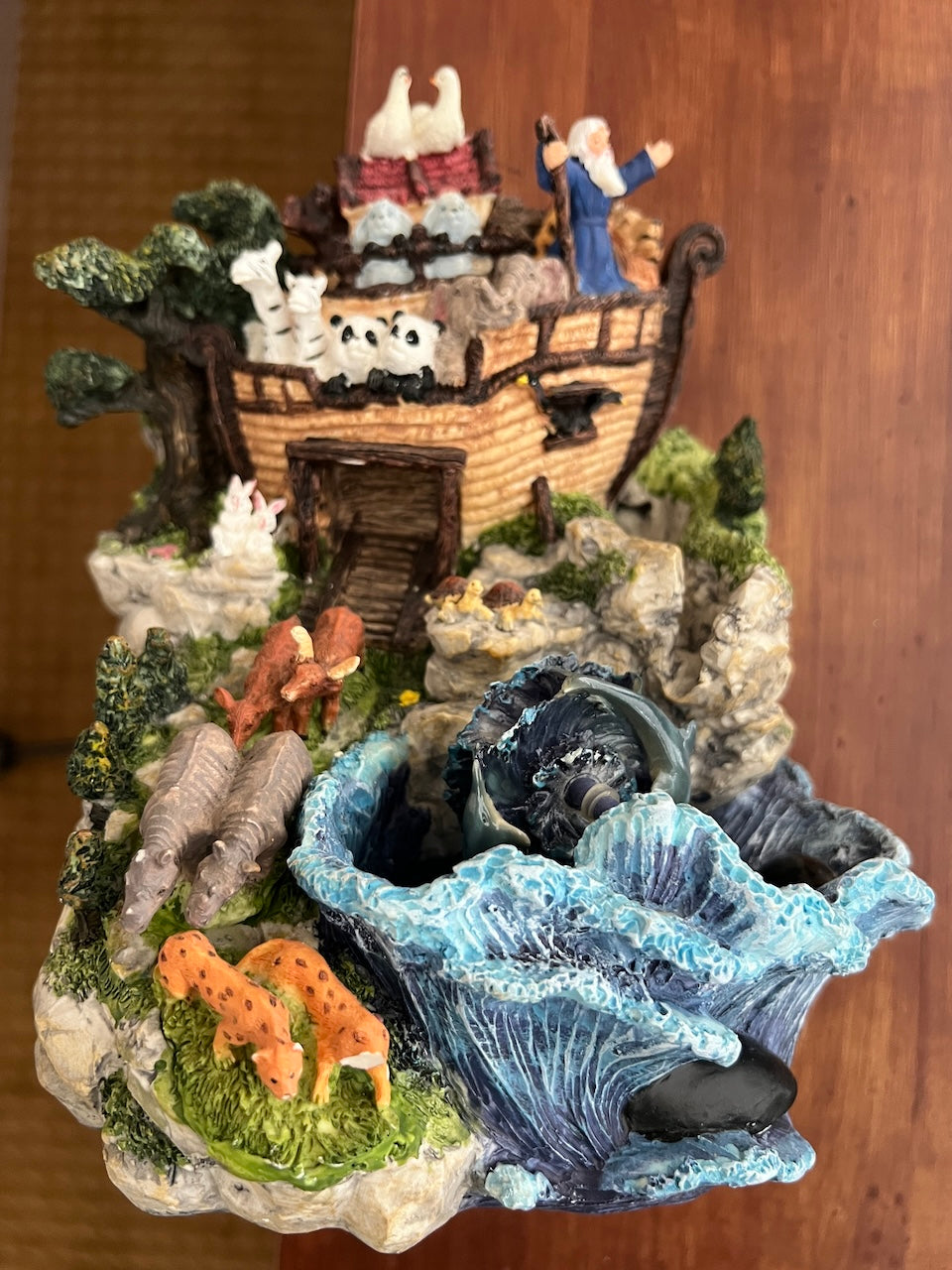 🎶 Vintage Classic Treasures Musical Noah's Ark Water Fountain - "How Great Thou Art"