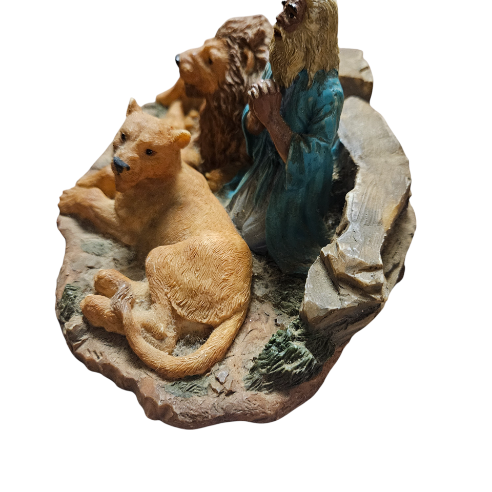 Vintage Daniel in the Lion's Den Figurine - Christian Art Sculpture
