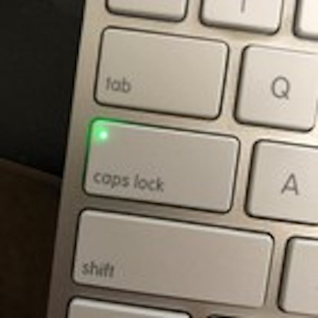 Genuine Apple A1243 Wired Mac Standard USB Keyboard with Numeric Keypad, White, Pre-Owned